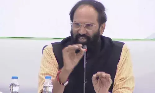 Uttam: కృష్ణా వాటలో ద్రోహం చేసిందే కేసీఆర్.. పీపీటీలో ఉత్తమ్ ఫైర్