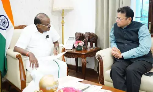 ఆ పరిశ్రమలను పునరుద్ధరించండి : కేంద్రమంత్రిని కోరిన శ్రీధర్ బాబు