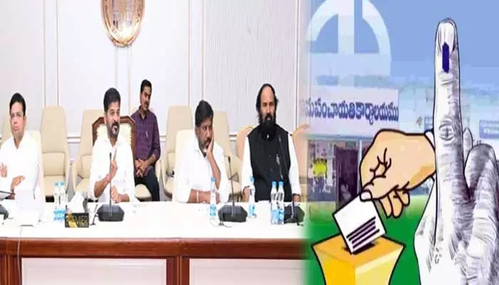 TG Cabinet: సర్పంచ్ ఎన్నికలపై ఉత్కంఠ.. కేబినెట్ భేటీలో కీలక చర్చ TG Cabinet: సర్పంచ్ ఎన్నికలపై ఉత్కంఠ.. కేబినెట్ భేటీలో కీలక చర్చ