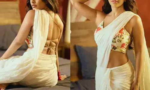 చీరలో అబ్బా అనిపిస్తున్న నభా.. ఫ్రంట్ అండ్ బ్యాక్ అందాలతో మతి పోగొడుతుందిగా..