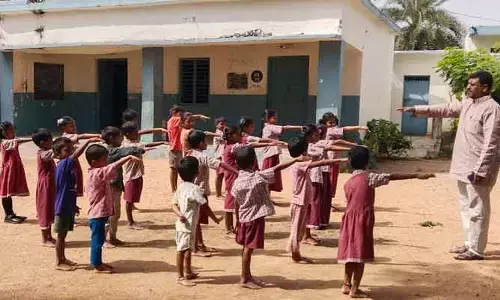బోధన మల్టీపుల్.. టీచర్ సింగిల్..!