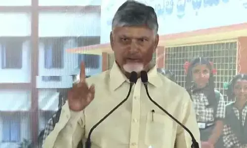 తల్లితండ్రుల తర్వాతి స్థానం గురువులదే.. సీఎం చంద్రబాబు ఆసక్తికర వ్యాఖ్యలు
