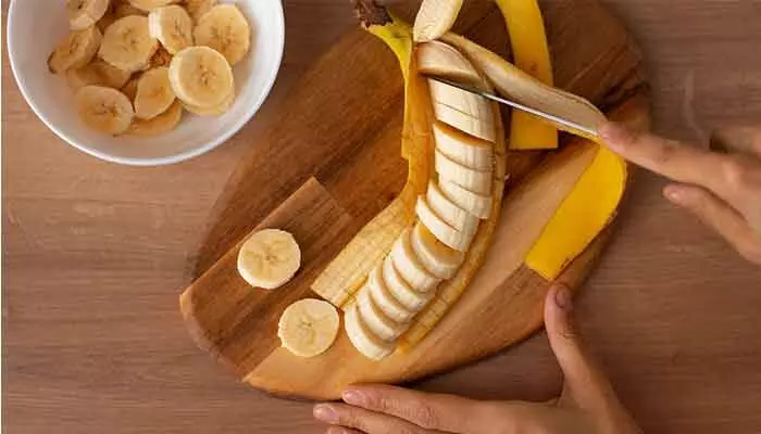 తక్షణ శక్తినిచ్చే PRE-WORKOUT SNACK.. వ్యాయామానికి ముందు ఎందుకు తినాలంటే..? తక్షణ శక్తినిచ్చే PRE-WORKOUT SNACK.. వ్యాయామానికి ముందు ఎందుకు తినాలంటే..?