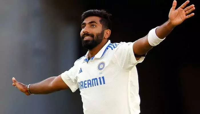 Eng vs Ind : చెలరేగిన బుమ్రా.. 7 బాల్స్ లో 3 వికెట్లు Eng vs Ind : చెలరేగిన బుమ్రా.. 7 బాల్స్ లో 3 వికెట్లు