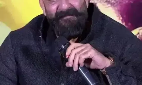 బాలీవుడ్ ఇండస్ట్రీపై స్టార్ నటుడు సెన్సేషనల్ కామెంట్స్.. నెటిజన్ల రియాక్షన్ ఇదే!