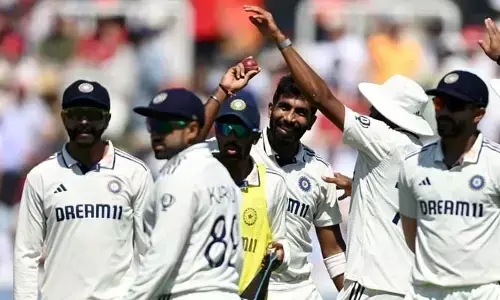 బుమ్రా ఫైఫర్.. ఇక బ్యాటర్లదే భారం..!