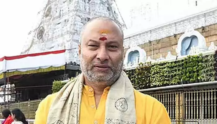 టీటీడీలో 1000 మందికిపైగా అన్యమత ఉద్యోగులు: భానుప్రకాష్ సంచలన ఆరోపణలు టీటీడీలో 1000 మందికిపైగా అన్యమత ఉద్యోగులు: భానుప్రకాష్ సంచలన ఆరోపణలు