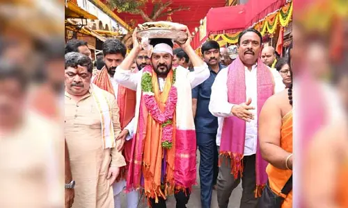 రేపే ఉజ్జయిని మహంకాళి బోనాలు.. పట్టు వస్త్రాలు సమర్పించనున్న సీఎం రేవంత్ రెడ్డి