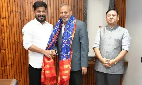 అధిక శాతం వడ్డీ చెల్లింపులు కష్టం అవుతోంది! సీఎం రేవంత్‌‌తో పీఎం ఆర్ధిక సలహా మండలి చైర్మన్ భేటీ
