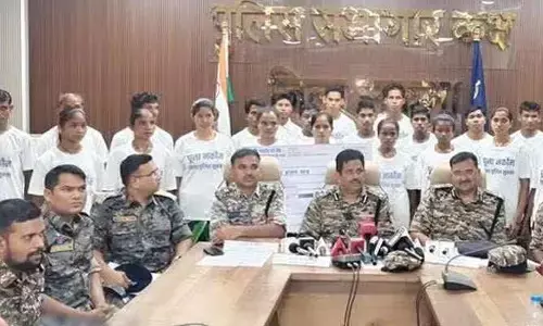 Maoists: మావోయిస్టులకు భారీ షాక్.. సుక్మా జిల్లాలో 23 మంది సరెండర్