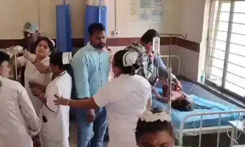 ఏపీలో షాకింగ్ ఘటన..బాత్రూంలోకి వెళ్లి అపస్మారక స్థితిలోకి వెళ్లిన ముగ్గురు చిన్నారులు