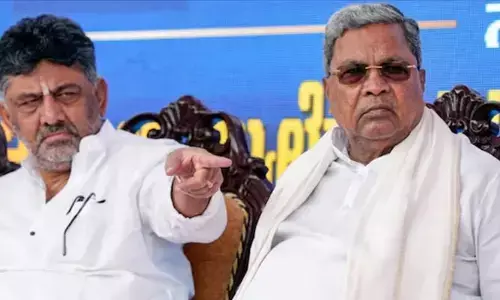 Shiva kumar: మేము కుర్చీ కోసం కొట్లాడుతూనే ఉన్నాం.. డీకే శివకుమార్ కీలక వ్యాఖ్యలు