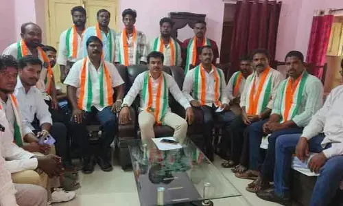 పార్టీ కోసం కష్టపడిన వారిని గుర్తించండి : మెరుగు మల్లేశం