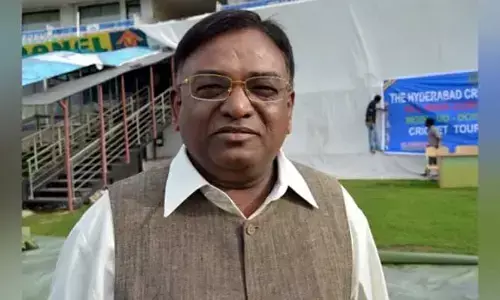 అటవీ అధికారులపై ఎమ్మెల్యే ఆగ్రహం