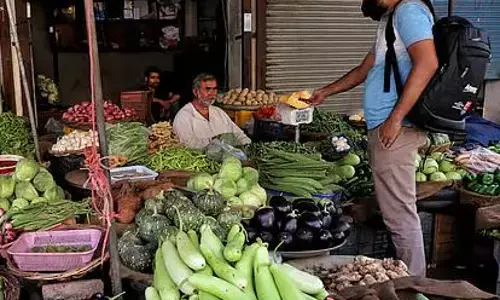 Retail Inflation: ఆరేళ్ల కనిష్టానికి రిటైల్ ద్రవ్యోల్బణం