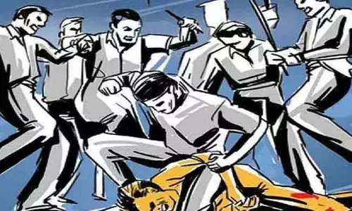 HYD: పాతబస్తీలో దారుణం.. గంజాయి, స్టెరాయిడ్స్‌ గ్యాంగ్‌ల మధ్య ఘర్షణ