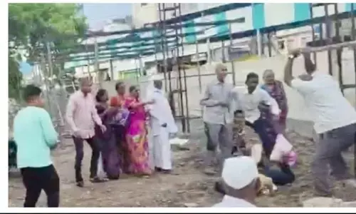 మహిళా జర్నలిస్ట్‌పై దాడి.. క్రూరాతి క్రూరంగా హింసించి మరీ.. వీడియో వైరల్!