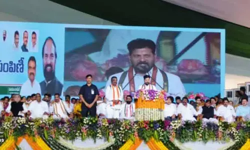 తుంగతుర్తికి నేనున్నాను.. రేషన్ కార్డుల పంపిణీలో సీఎం రేవంత్ రెడ్డి
