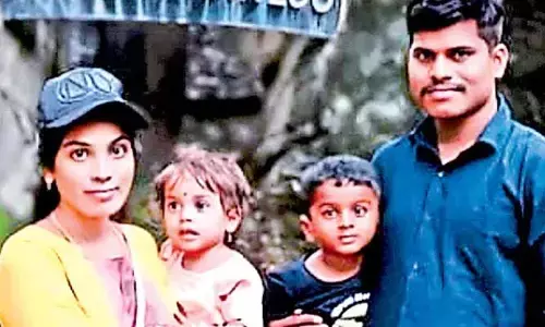 విషాదం.. భార్యతో మాట్లాడుతూ సీఆర్పీఎఫ్ జవాన్ ఆత్మహత్య