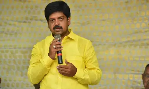 నా కుటుంబ సభ్యుల గురించి మాట్లాడితే నాలిక చీరుతా..మంత్రి సంచలన వ్యాఖ్యలు