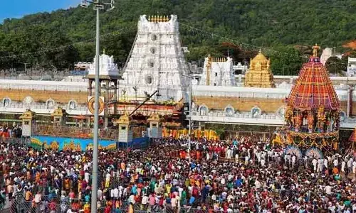 Tirumala:భక్తులకు అలర్ట్.. కృష్ణతేజ గెస్ట్ హౌస్ వరకు  క్యూలైన్.. శ్రీవారి దర్శనానికి సమయం ఎంతంటే?