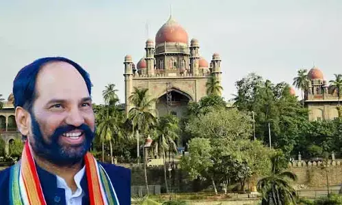 తనపై కేసులు కొట్టివేయాలని మంత్రి ఉత్తమ్ పిటిషన్లు.. హైకోర్టులో విచారణ వాయిదా