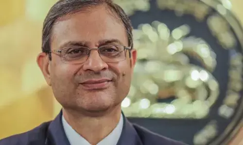 RBI: పరిస్థితులను బట్టే రేట్ల తగ్గింపు: ఆర్‌బీఐ గవర్నర్ సంజయ్ మల్హోత్రా