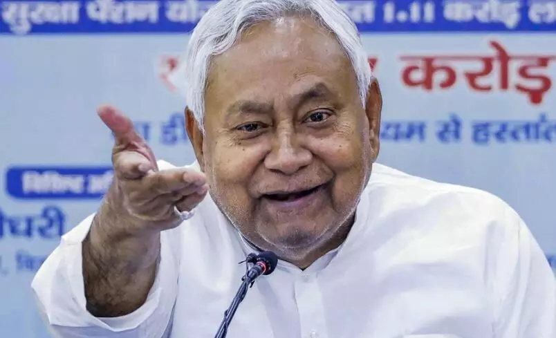 Bihar: నితీష్ ఎన్నికల వరాలు.. అందరికీ 125 యూనిట్ల ఉచిత విద్యుత్ Bihar: నితీష్ ఎన్నికల వరాలు.. అందరికీ 125 యూనిట్ల ఉచిత విద్యుత్