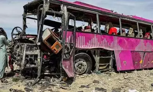 Balochistan: మరోసారి పాక్ ఆర్మీపై దాడి చేసిన బలూచ్ రెబల్స్.. 29 మంది మృతి