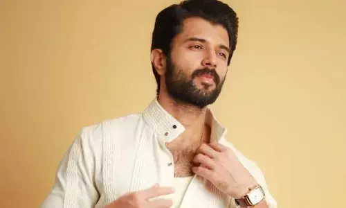 తీవ్ర అనారోగ్యానికి గురైన విజయ్ దేవరకొండ.. ఆస్పత్రిలో చేరడంతో ఆందోళన చెందుతున్న అభిమానులు!
