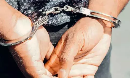 నకిలీ పత్రాలతో భూ దందా.. దుబాయ్ శ్రీను అరెస్ట్