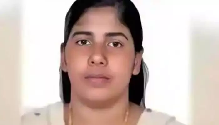 Nimisha Priya: నిమిష ప్రియపై కేసును కేంద్ర ప్రభుత్వం జాగ్రత్తగానే చూస్తోంది: సుప్రీంకోర్టు Nimisha Priya: నిమిష ప్రియపై కేసును కేంద్ర ప్రభుత్వం జాగ్రత్తగానే చూస్తోంది: సుప్రీంకోర్టు