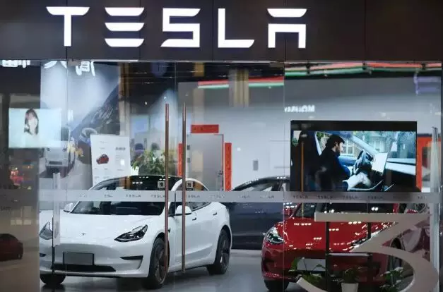 Tesla: టెస్లాకు ప్రాధాన్యత కలిగిన ఫైనాన్షియర్గా కోటక్ మహీంద్రా ప్రైమ్ Tesla: టెస్లాకు ప్రాధాన్యత కలిగిన ఫైనాన్షియర్గా కోటక్ మహీంద్రా ప్రైమ్