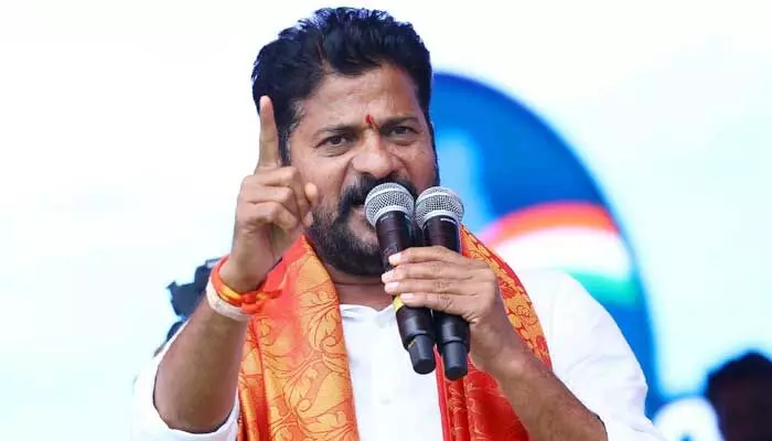 TG: నిరుద్యోగులకు గుడ్ న్యూస్.. నోటిఫికేషన్లపై CM రేవంత్ కీలక ప్రకటన TG: నిరుద్యోగులకు గుడ్ న్యూస్.. నోటిఫికేషన్లపై CM రేవంత్ కీలక ప్రకటన