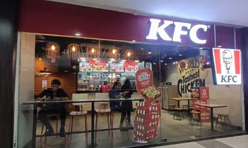 యూపీలో KFCపై దాడి