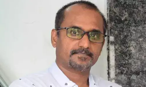 బయోపిక్‌ అని ప్రకటించిన కథలు కూడా కలిపితాలే.. కల్పితం లేకుండా చెప్పలేరంటూ డైరెక్టర్ సెన్సేషనల్ ట్వీట్