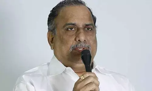 ముద్రగడకు తీవ్ర అస్వస్థత.. హుటాహుటిన హైదరాబాద్‌కు తరలింపు