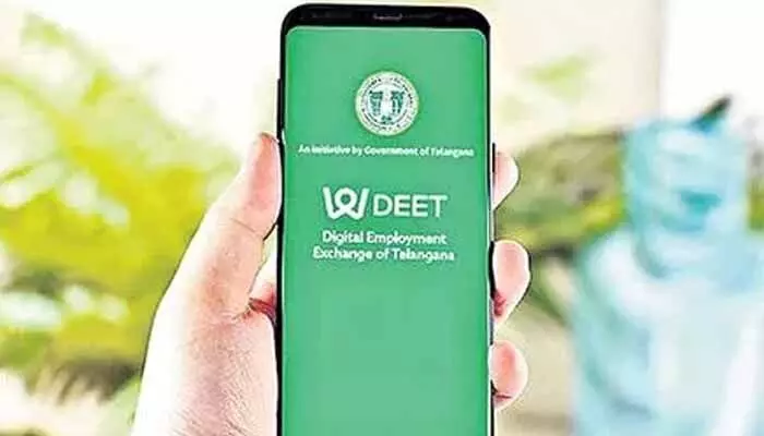 నిరుద్యోగానికి చెక్.. క్లిక్ చేయండి.. ఉద్యోగం పొందండి.. నిరుద్యోగానికి చెక్.. క్లిక్ చేయండి.. ఉద్యోగం పొందండి..