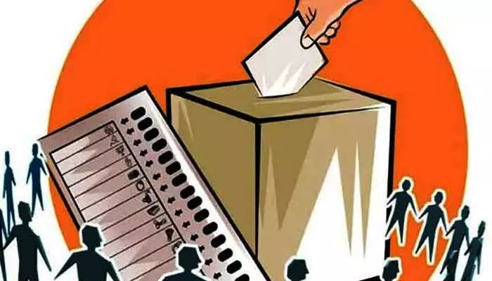 పట్టణాల్లో వేడిక్కిన మున్సిపల్ రాజకీయం పట్టణాల్లో వేడిక్కిన మున్సిపల్ రాజకీయం