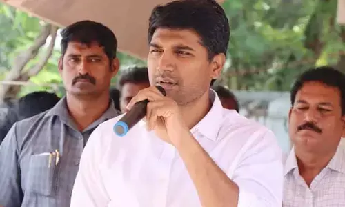 ఏపీ లిక్కర్‌స్కామ్‌పై పార్లమెంట్‌లో చర్చ జరగాలి : ఎంపీ లావు
