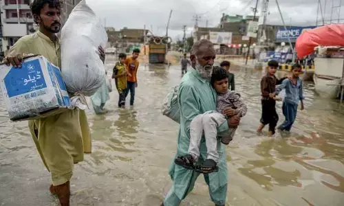 పాకిస్తాన్‌లో భారీ వర్షాలు.. 200 మంది మృతి