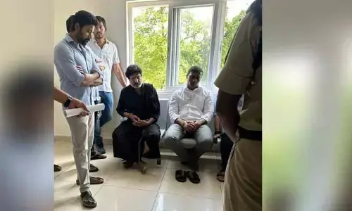 కోర్టు ప్రాంగణంలో ఎంపీ మిథున్ రెడ్డి.. సోషల్ మీడియాలో ఫొటో వైరల్