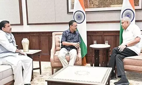 kejriwal: ఉపరాష్ట్రపతితో కేజ్రీవాల్ భేటీ.. రాజకీయాల్లో సంచలనం !
