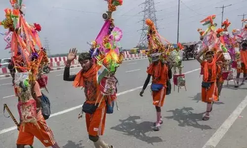Kanwar Yatra: కన్వర్ యాత్రలో కఠిన ఆంక్షలు.. ఆ వస్తువులపై నిషేధం !
