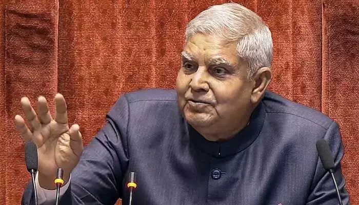 దేశంలో సంచలనం.. భారత ఉప రాష్ట్రపతి రాజీనామా దేశంలో సంచలనం.. భారత ఉప రాష్ట్రపతి రాజీనామా
