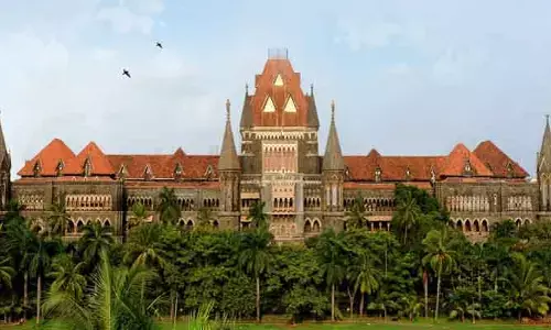 Mumbai High Court: ముంబై రైలు పేలుళ్ల కేసు.. హైకోర్టు సంచలన తీర్పు
