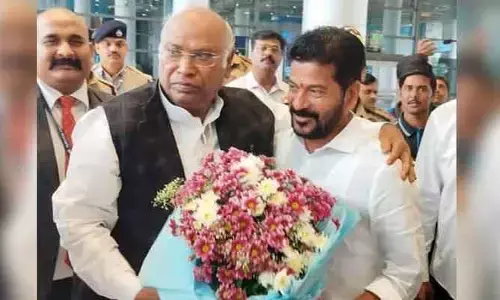 ఇంకొన్నేళ్లు ప్రజలకు సేవ చేయాలని కోరుకుంటున్నా.. ఖర్గేకు CM రేవంత్ బర్త్‌ డే విషెస్