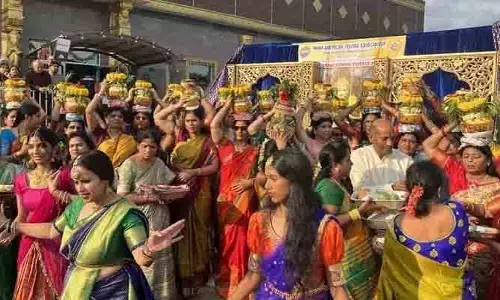 అమెరికాలో అంగరంగ వైభవంగా బోనాల జాతర