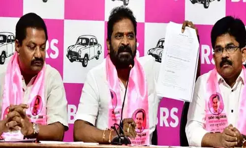 కల్లు కంపౌండ్ బంద్ చేస్తే ప్రభుత్వాన్ని స్తంభింపజేస్తాం : మాజీ మంత్రి