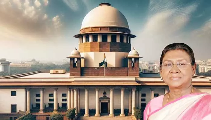 రాష్ట్రపతి రాజ్యాంగ సిఫార్సుపై సుప్రీం కోర్టులో విచారణ.. కేంద్ర, రాష్ట్ర ప్రభుత్వాలకు నోటీసులు రాష్ట్రపతి రాజ్యాంగ సిఫార్సుపై సుప్రీం కోర్టులో విచారణ.. కేంద్ర, రాష్ట్ర ప్రభుత్వాలకు నోటీసులు